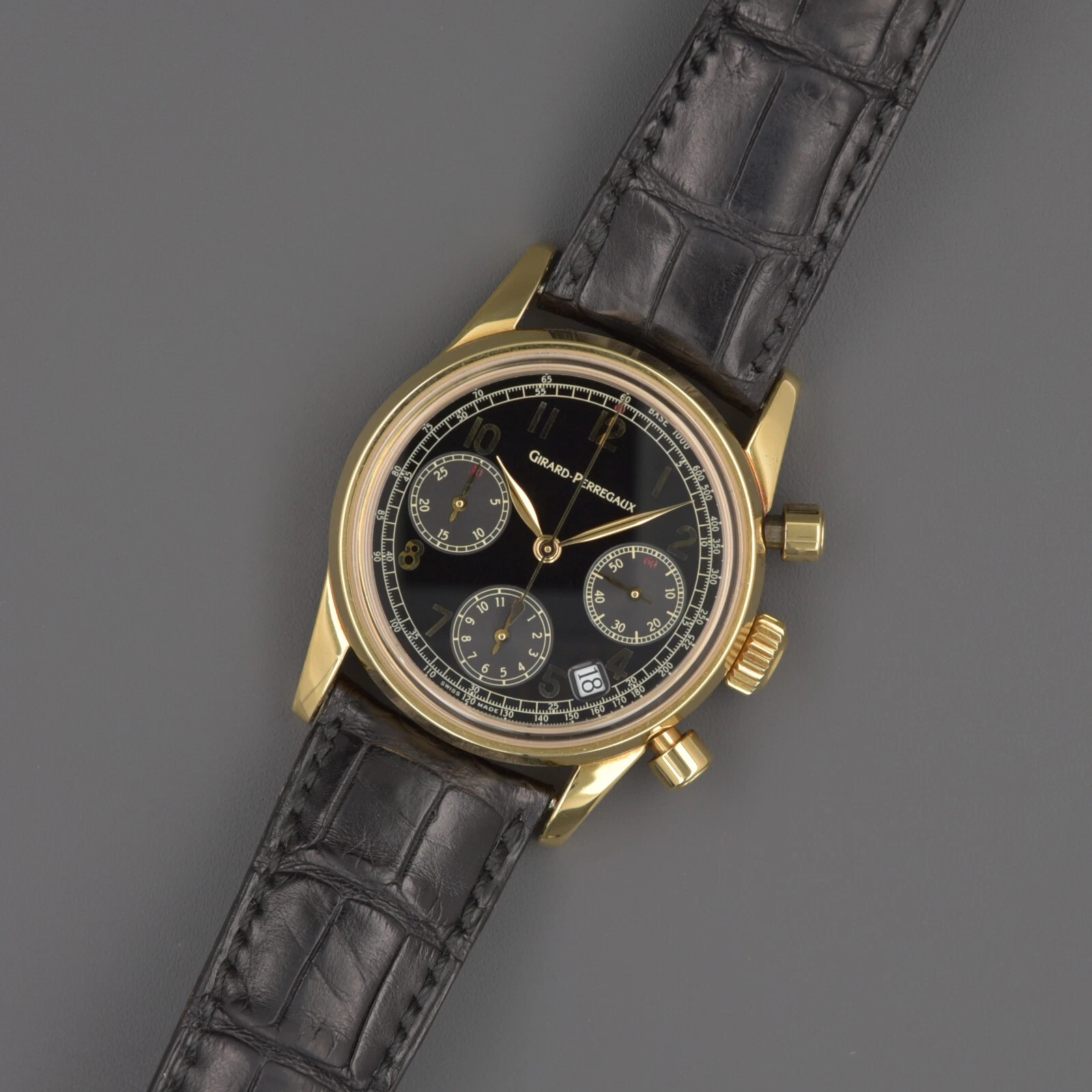 Girard Perregaux — Girard Perregaux Chronograph 36mm 18K Gold Black Dial RARE 4930