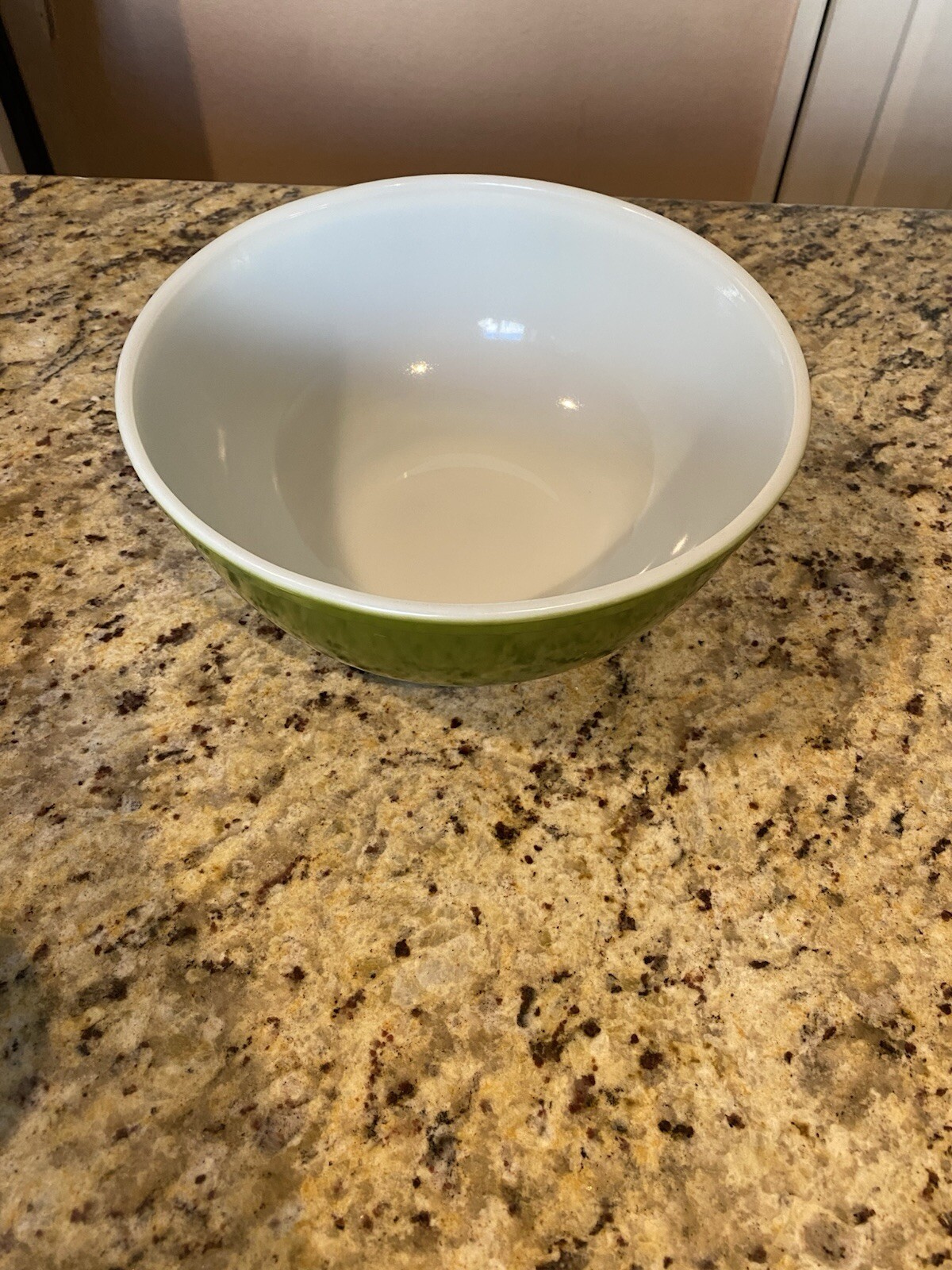 Vintage Pyrex Avocado Green 4 Quart Mixing Bowl #404 Oven Safe