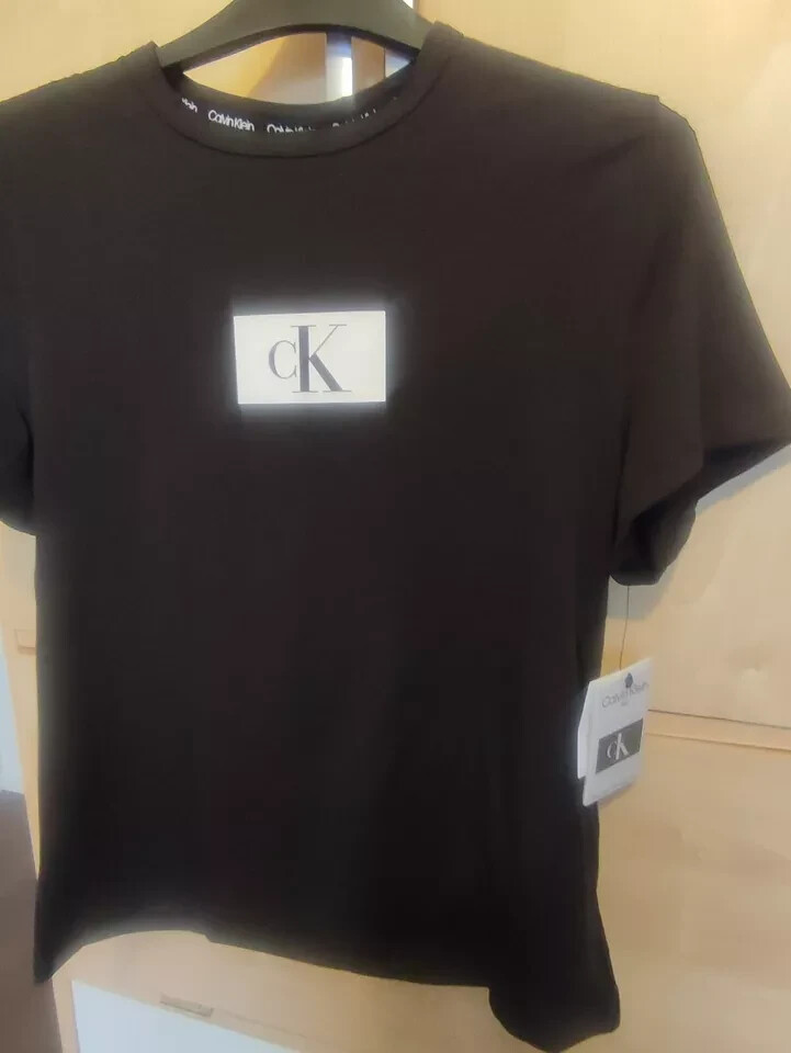 Picture 1 of 6