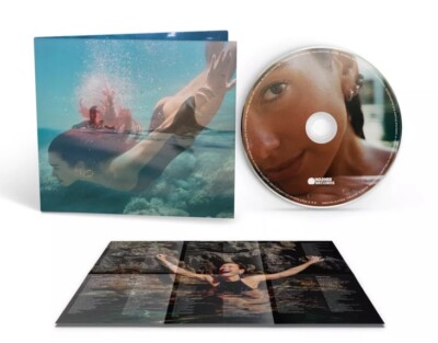 Dua Lipa signed ''RADICAL OPTIMISM'' Art Card Insert + Sealed Lenticular CD (B)