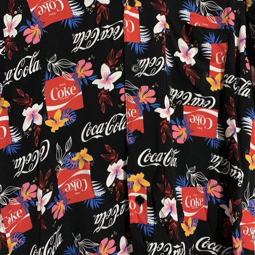 Mens Size M Coca Cola Button Up SHIRT Rayon Floral Hawaiian Shirt Pocket Front - Picture 2 of 3