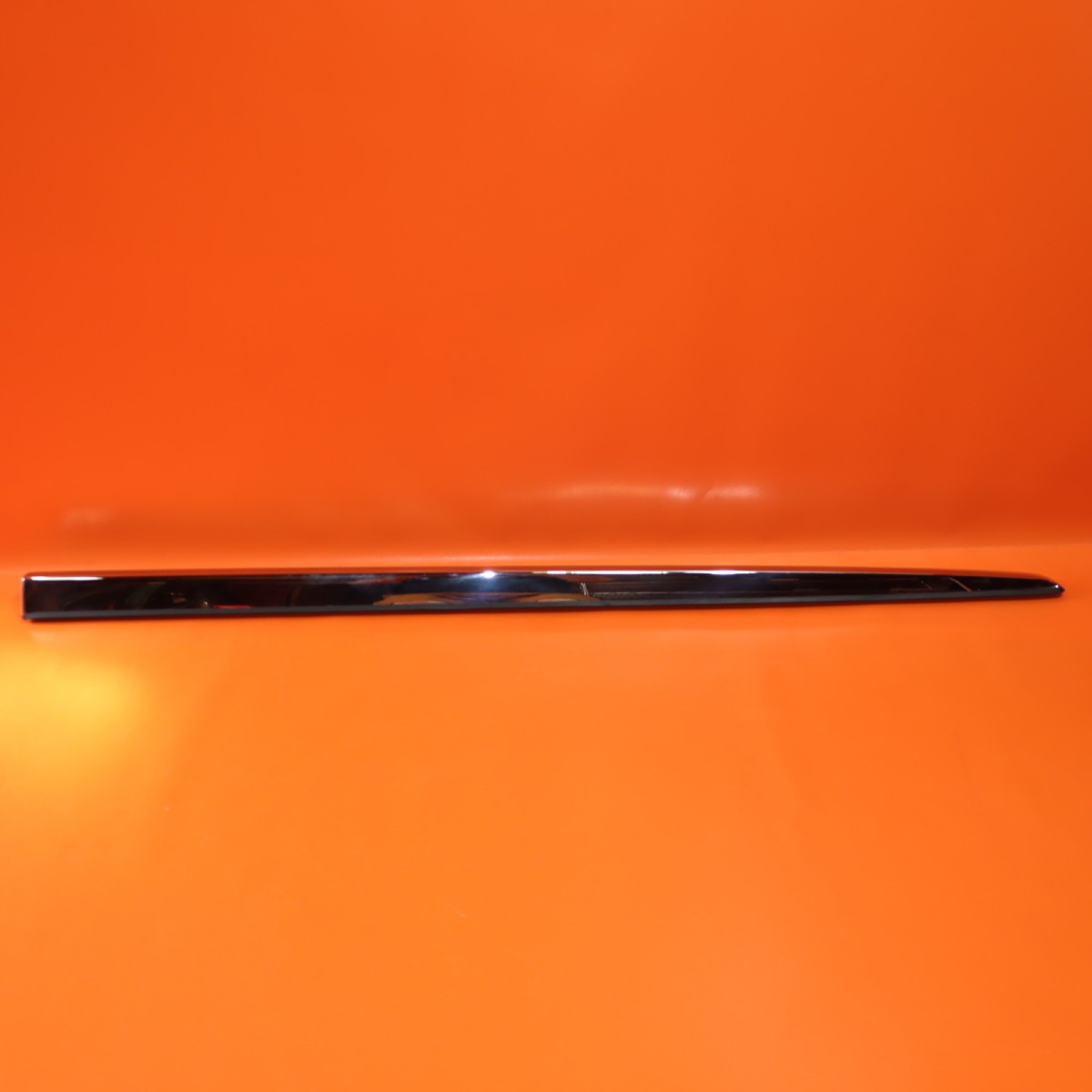 ROLLS ROYCE CULLINAN DOOR MOLDING LEFT FRONT 2017-2021 2022 2023 51137448581 OEM