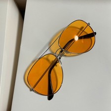 Fashionable Silver Mirror Aviators Unisex Sunglasses for Stylish Eye Protection