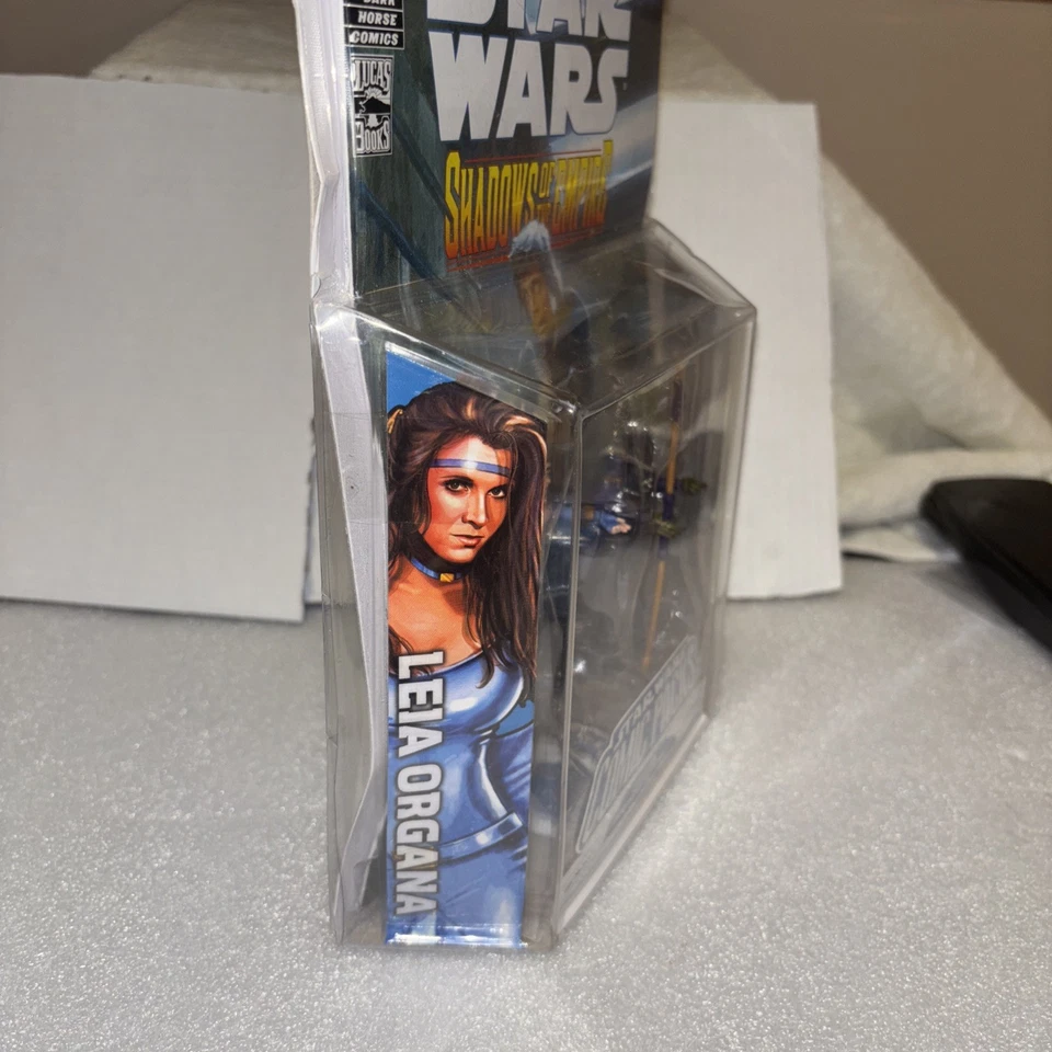 Star Wars Sombras del Imperio #5 Paquete de cómics Leia Organa Xizor con cómic Nuevo en caja Foto 3 de 4