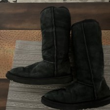 UGG Australia Classic Tall Size 8 5815, Sheepskin Lining Black
