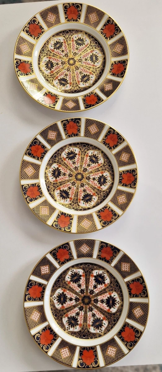 Crown Derby Plate 1128 in Royal Crown Derby Decorative