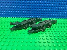 LEGO Lot 2 Dark Green Alligator Minifigure Crocodile 8 Teeth 6026c01 CMF Animal