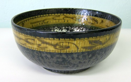 Japanese Karakusa on Black Ramen Noodle Donburi Rice Soup Serving Bowl 18cm - Picture 1 of 8
