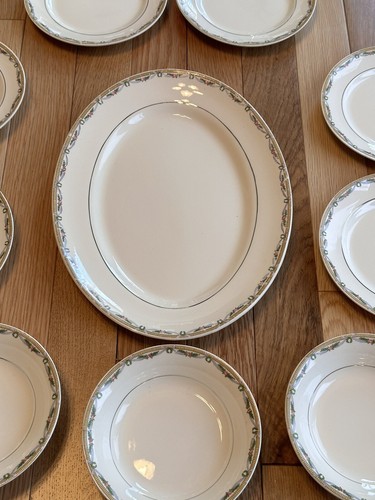 CROOKSVILLE china 935 10 pieces 3 bowls 6 saucers platter red roses gold garland - Picture 2 of 4