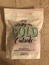 Perfectly Posh Baby It’s Cold Outside Fizi Bath Bombs Mistletoe Madness NIP