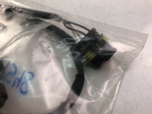 K4548 TOYOTA MR2 2000 LAMBDA 89465-17201 - Picture 4 of 4