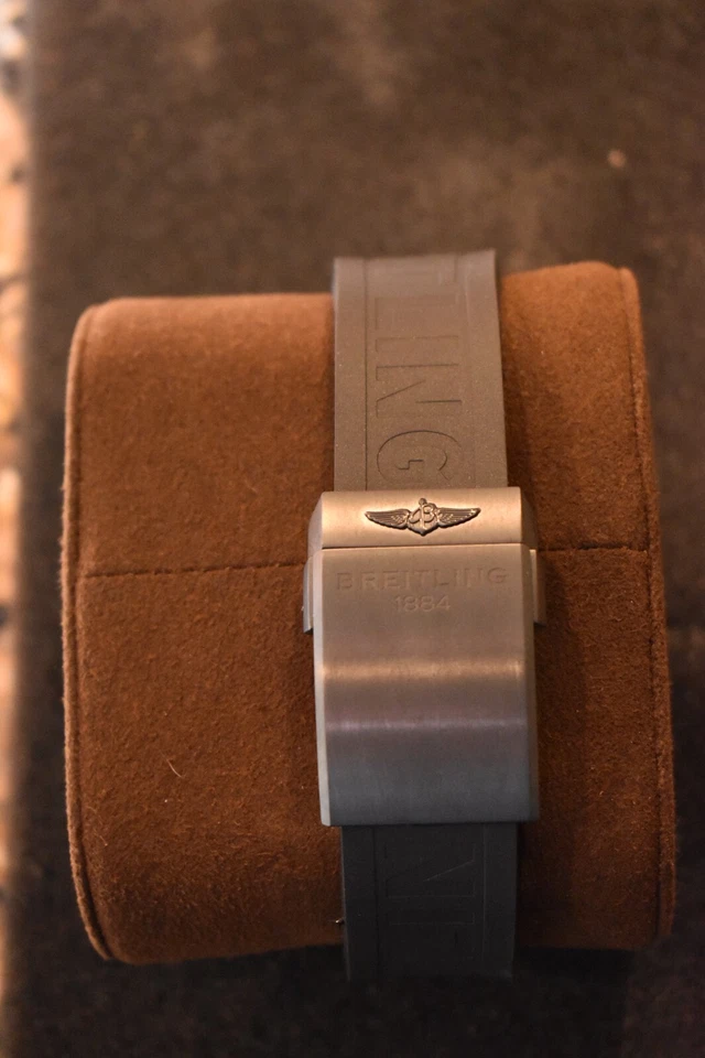 Reloj Breitling Profesional Hombre Negro con Correa de Goma - VB5510H1/BE45 Foto 3 de 4