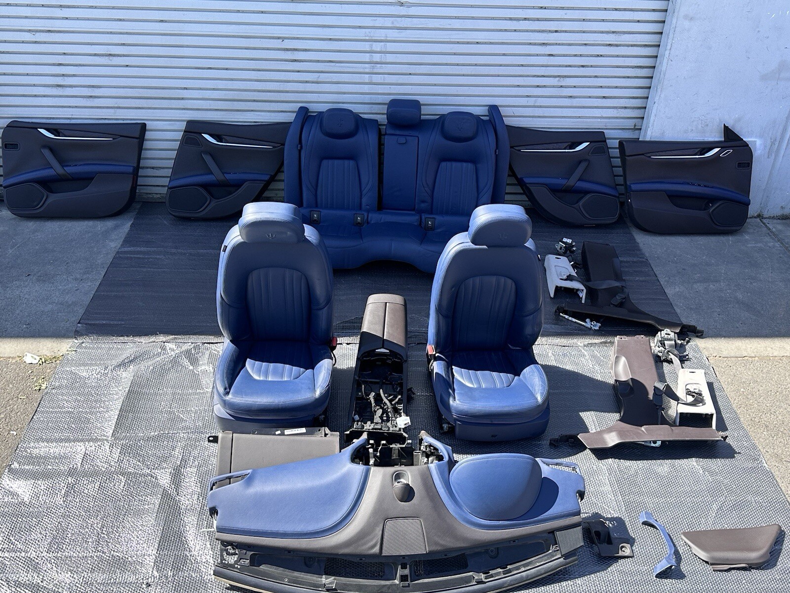 14-20 Maserati Ghibli Interior Set Blue With Brown OEM￼