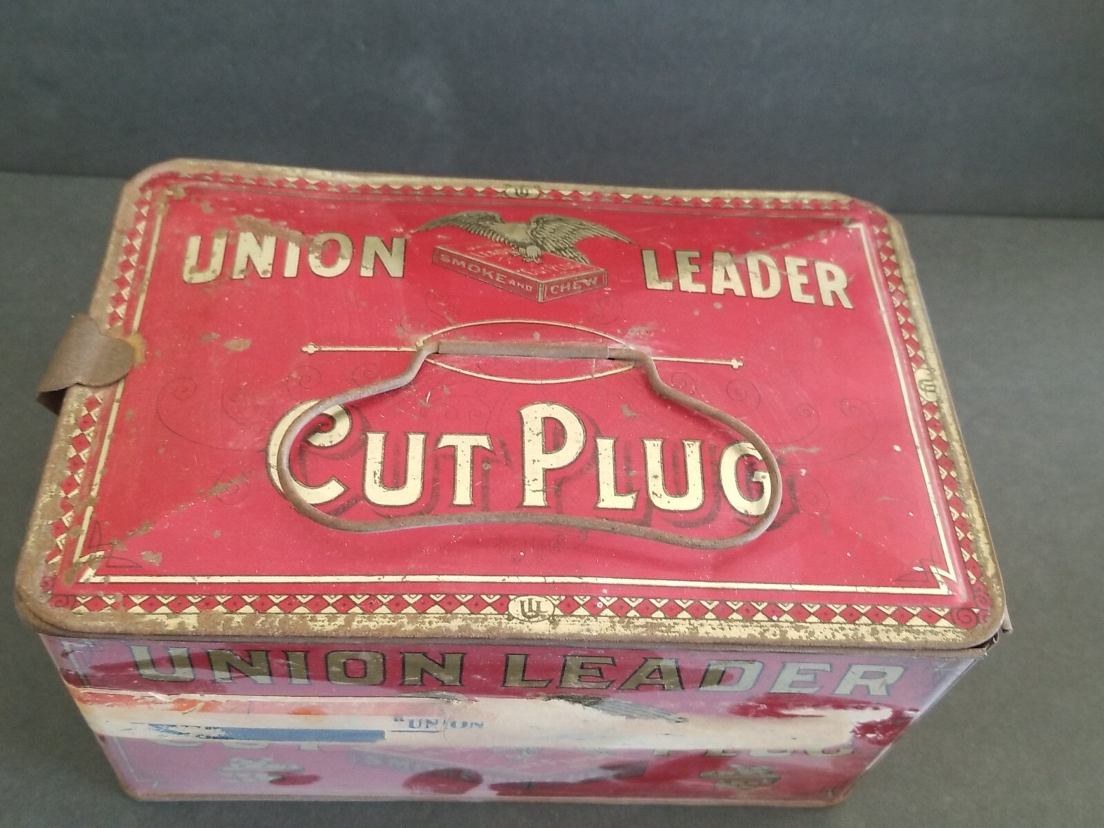 ORIGINAL VINTAGE UNION LEADER CUT PLUG TOBACCO TIN W/RARE BAND,SIDE CLIP