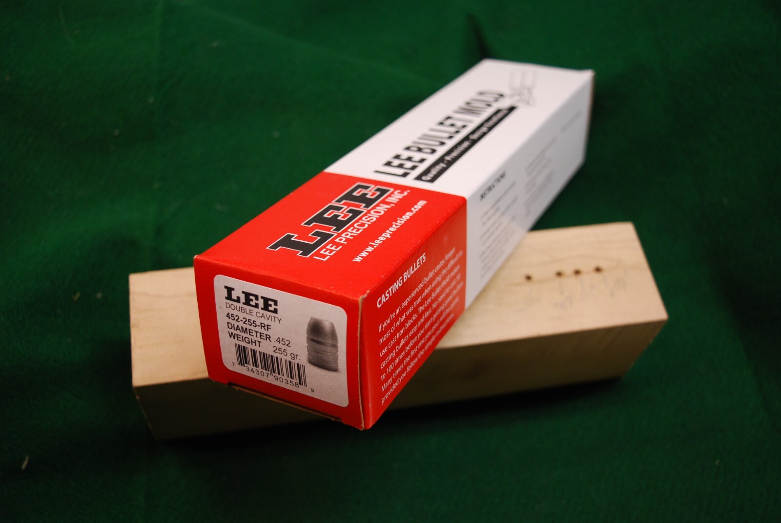 LEE CAST DOUBLE CAVITY BULLET MOLD FOR .452 DIA. 255 GR. RF DC PISTOL