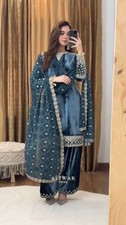 Pakistani Designer Velvet Salwar Suit Indian Wedding Party Wear Salwar Kameez
