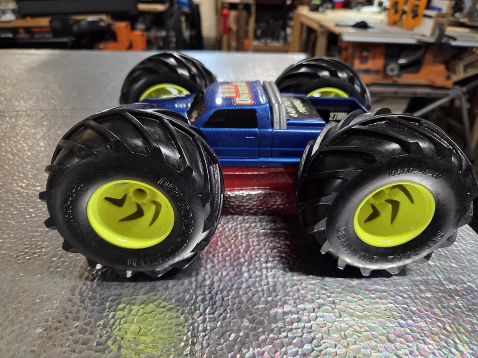 Tyco Rebound 4X4 - FULLY Restored + BATTERY UPGRADE!! Xmas Is a Comin'! Body A+ - Image 2 of 4