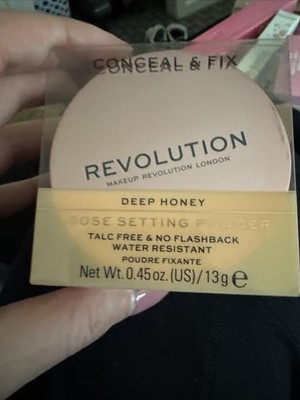 Revolution Loose Setting Powder Shade Deep Honey
