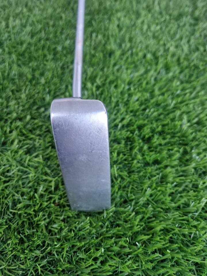 Ping Karsten Lil'b Centre Shaft Belly Putter 41" - Black Dot - Right Handed - Image 4 of 4