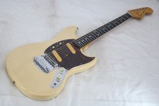 Chitarra Fender Japan MG66-66 VWH Mustang Vintage Bianca Artigianale in Giappone 2002-2004