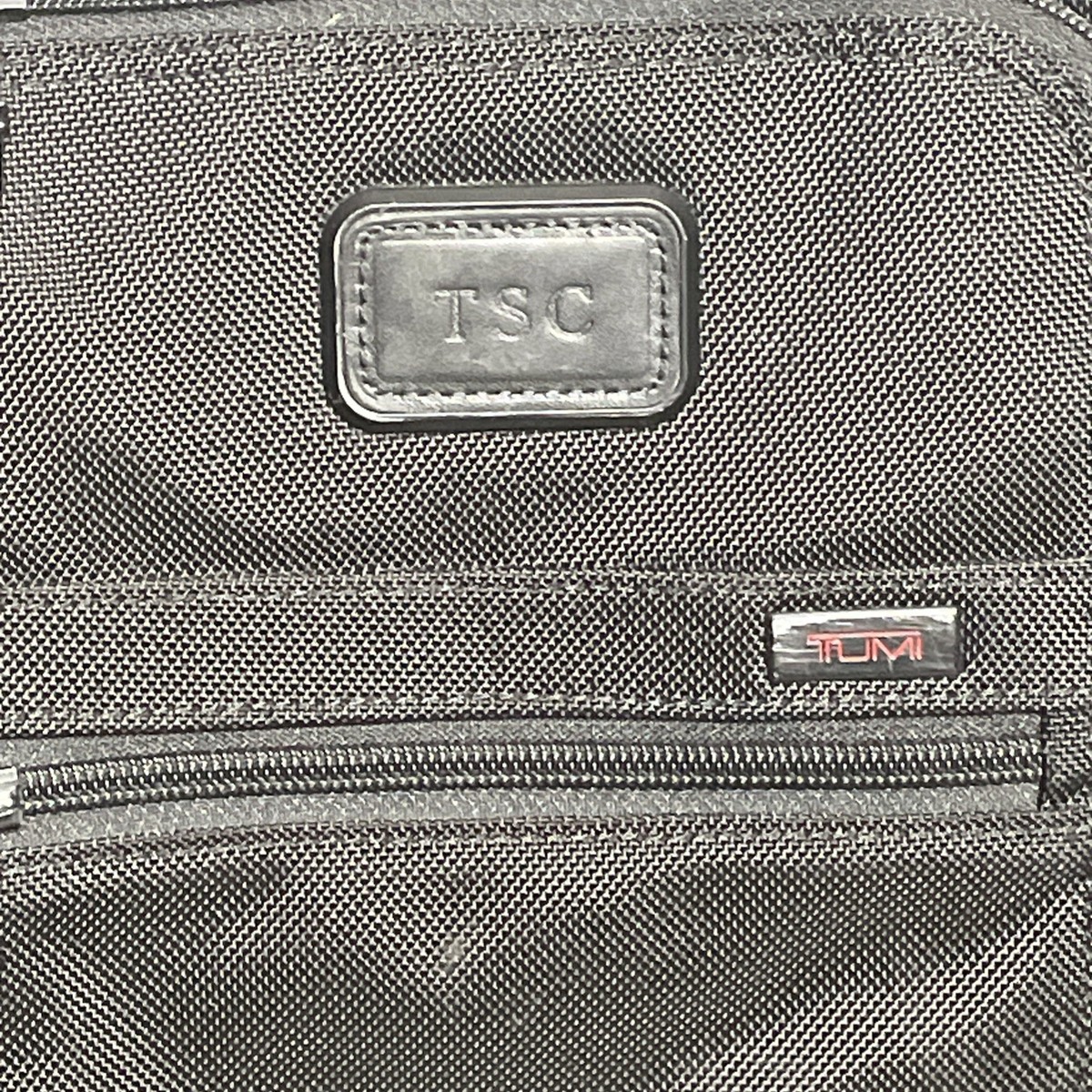 Tumi - Alpha 2 - Extended Trip 4 Wheeled Garment Bag W/Hangars