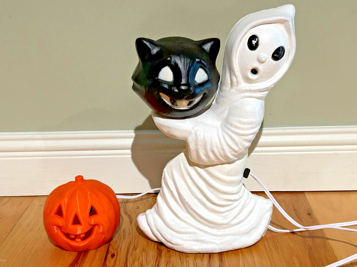 Friendliest Ghost Cat O Lantern Head + Pumpkin Blow Mold Halloween