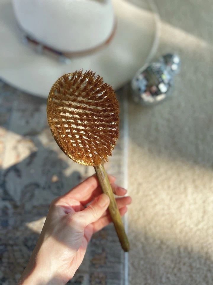 "Antiguo cepillo de pelo de tocador de metal madera tono dorado ornamentado de colección María Antonieta 9,5""" Foto 4 de 4