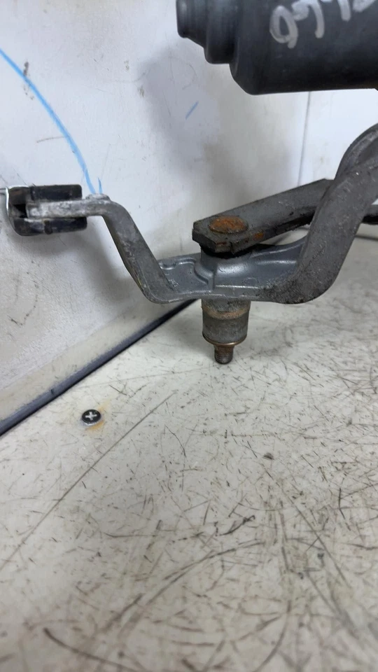 Motor limpiaparabrisas delantero Subaru Impreza 2012-2016 2,0 L con acoplamiento Foto 2 de 4