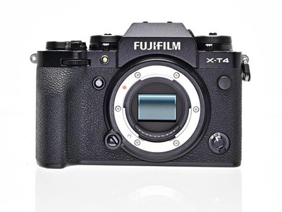 FUJIFILM X-T4 BLACK BODY ONLY (SC 21,735)