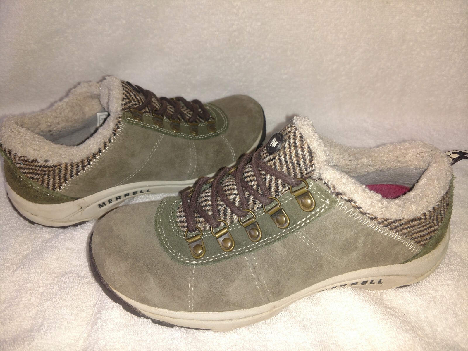 WOMEN'S MERRELL AIR CUSHIONED HIKING / TRAIL SHOES SI… Gem