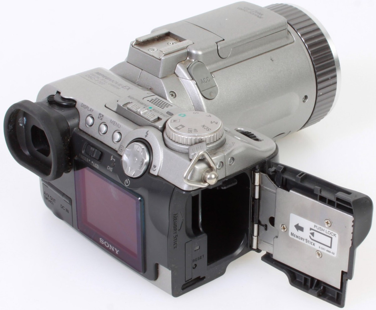 Sony Cyber Shot DSC-F707 Digital Camera 5MP AS IS NOT TESTED