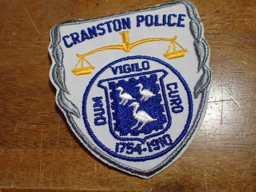 VINTAGE CRANSTON RHODE ISLAND COLLECTIBLE OBSOLETE SHOULDER PATCH BX 12 #7