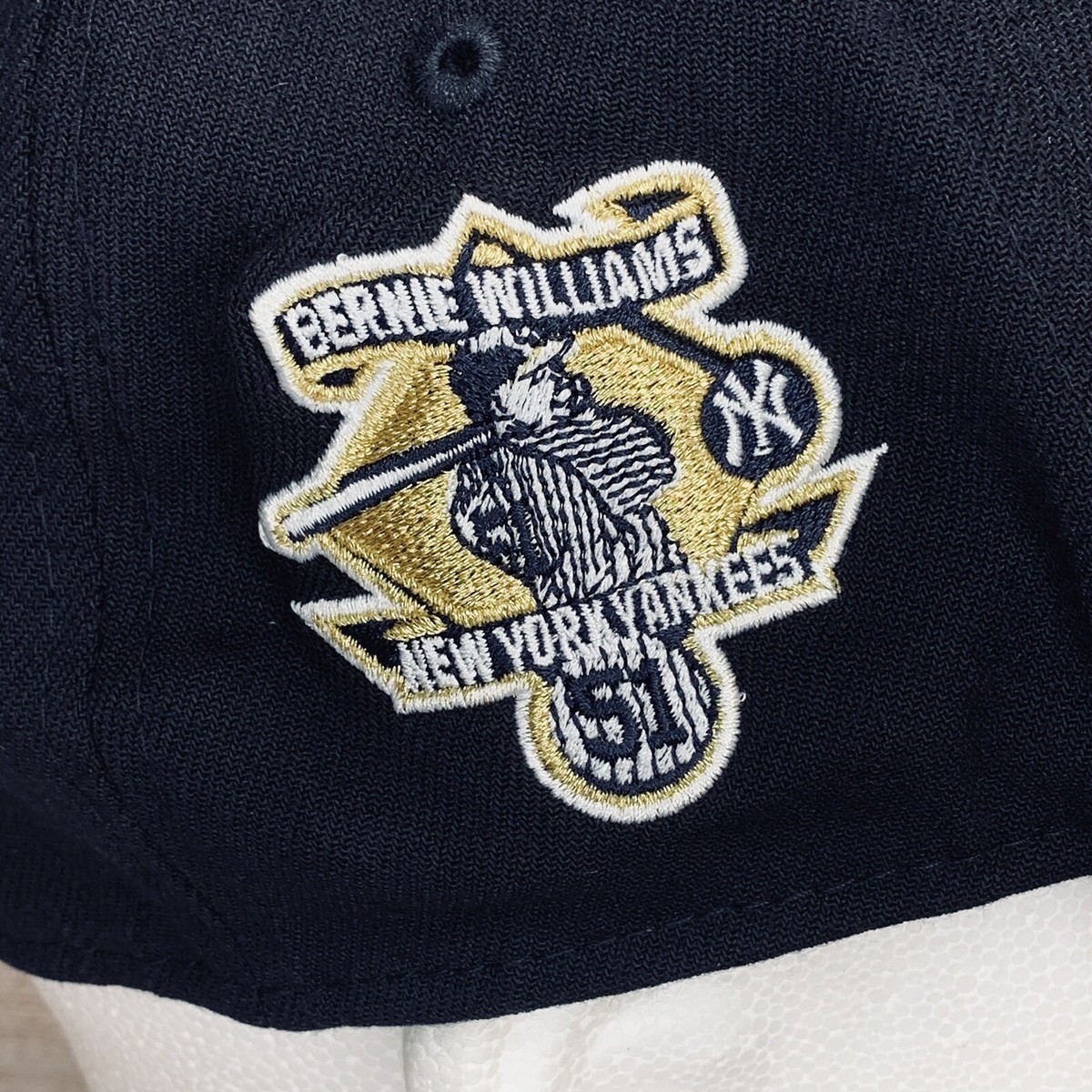 中古ですNEW YORK YANKEES Bernie Williams CAP