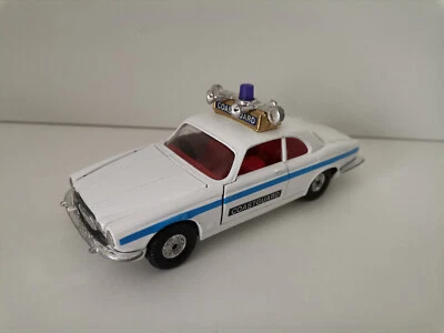 Corgi Toys Jaguar XJ12C Coast Guard référence no 414 - Photo 1/4