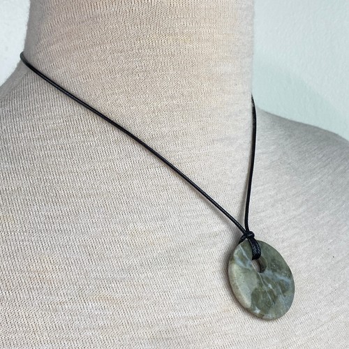 Gray Stone Disc Pendant Necklace Leather Cord - Picture 2 of 7