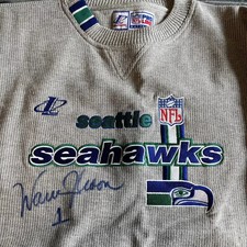Authentic Seahawks sweatshirt autographed by Warren Moon. never worn