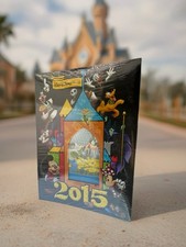 2015 Walt Disney World Disney Parks Photo Album 50 Sleeves, Holds 300 Photos