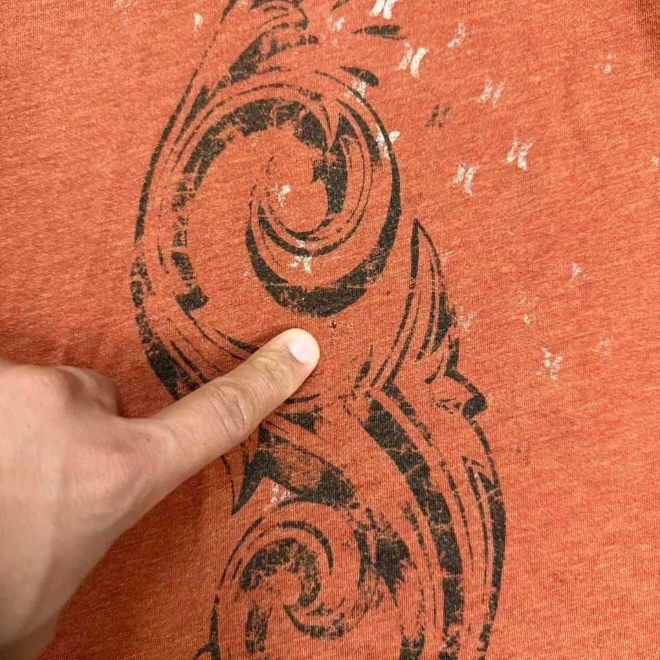 Camiseta grunge naranja Y2K Hurley talla L Foto 4 de 4