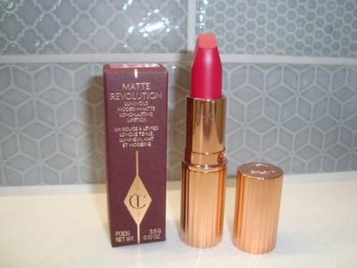 NEU CHARLOTTE TILBURY MATTE REVOLUTION LIPPENSTIFT 3,5g FULL SIZE # THE QUEEN