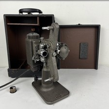 Vintage Revere Eight Model 85 8mm projector w/ Case