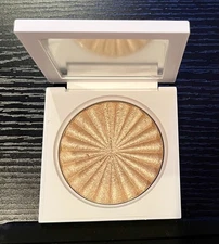 Ofra Rodeo Drive Highlighter .35 oz 10 G Pressed Powder Iluminator