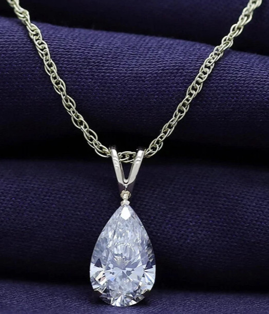 2 Ct Pear Cut Lab Grown IGI Certified Diamond Solitaire Pendant 14kt Yellow Gold