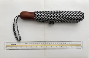 Brand New Old Navy Supply Co 12 Inch MINI Umbrella Houndstooth Pattern
