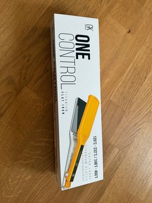 Glätteise Haarglätter GK Hair One Control Titanium Flat Iron Professionell