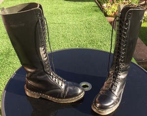 dr martens 1420