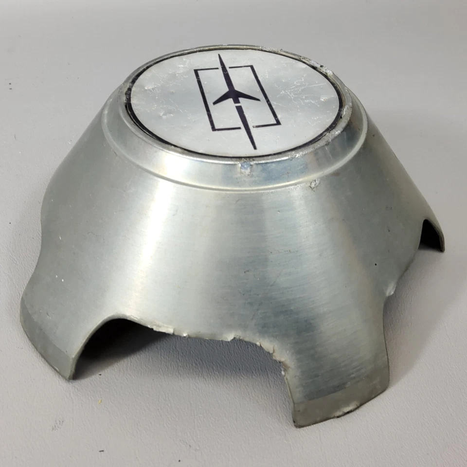 75-77 Cutlass 80-84 Delta 88 98 Single Metal Wheel Center Hub Caps 559972 QTY=1 - Image 2 of 4