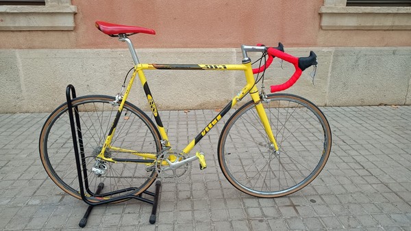 bicicleta de carretera Vitus OCT
