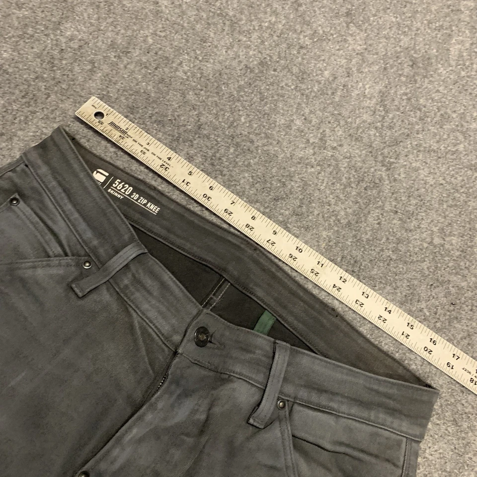 Pantalones de mezclilla ajustados desgastados ajustados hasta la rodilla con cremallera 3D 5620 para hombre G-Star [34W x 32L] Foto 4 de 4