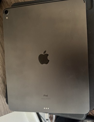 iPad Pro 12.9 3rd Gen (2018) 256GB WiFi Space Grey - Picture 2 of 3