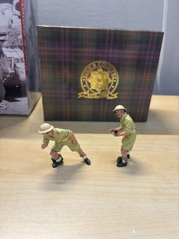 RETIRADO King & Country EA058 British M7 Priest CON EA061 Add On Crew Set COMO NUEVO Foto 3 de 4